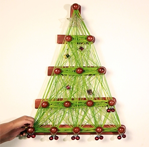 Aprenda a fazer uma árvore de Natal prática e barata - @aredacao Aprenda a fazer uma árvore de Natal prática e barata - @aredacao
