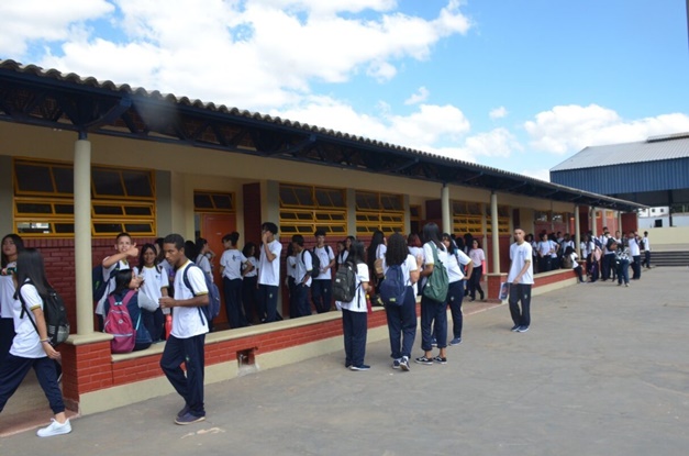  2,7 mil escolas públicas participam de mobilização contra a dengue em Goiás