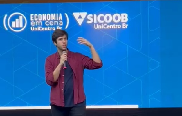 "Apagão fiscal está sendo varrido para debaixo do tapete", diz Caio Coppolla