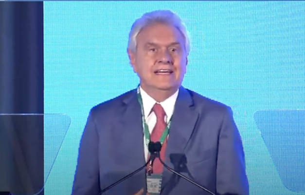 “Centro-direita vai ganhar as eleições 2026”, diz Caiado em evento nos EUA