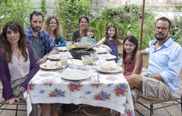 ‘Como Nossos Pais’ ganha seis Kikitos no Festival de Gramado