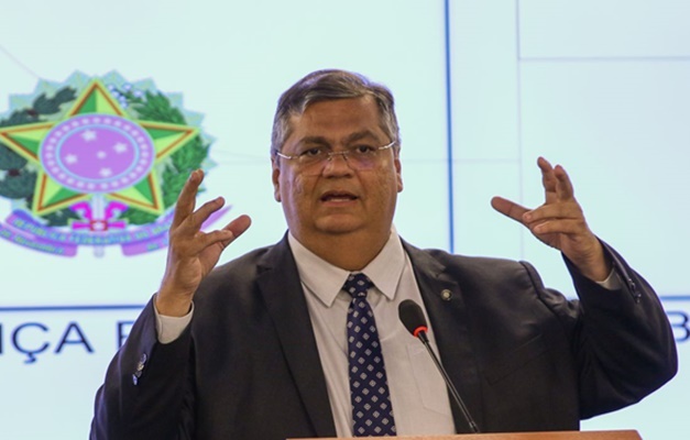 'Dama do tráfico', câmeras do ministério, favela da Maré: as perguntas para Flávio Dino