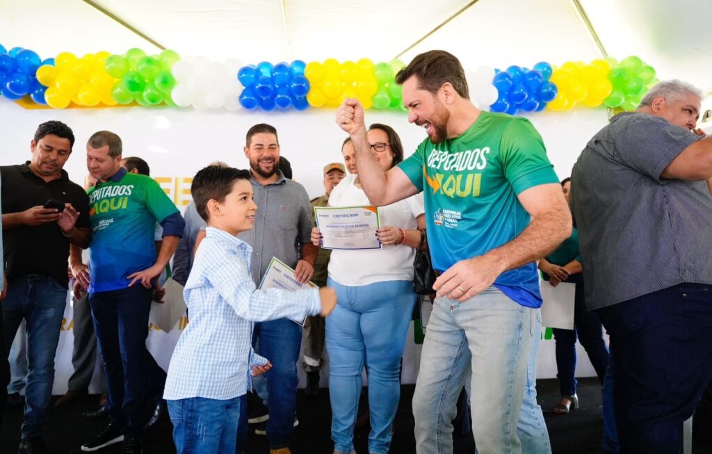 'Deputados Aqui' chega a Santo Antônio do Descoberto com serviços gratuitos