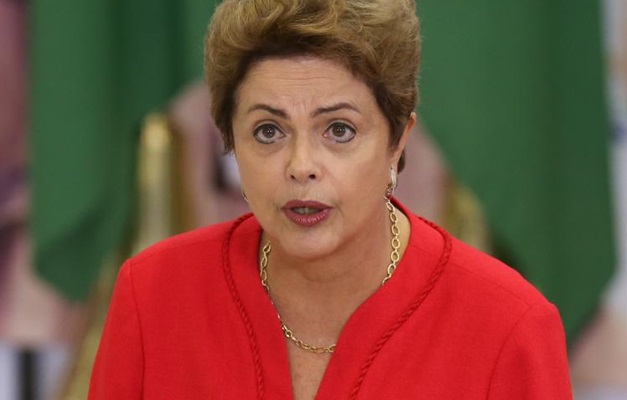 'Insustentável', afirma Dilma sobre reajuste de até 78% ao Judiciário