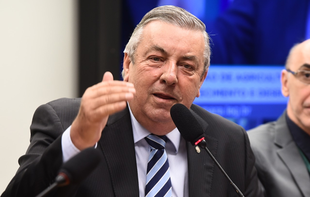 "Jogo do perde-perde", diz presidente do Sistema Faeg/Senar sobre tarifaço