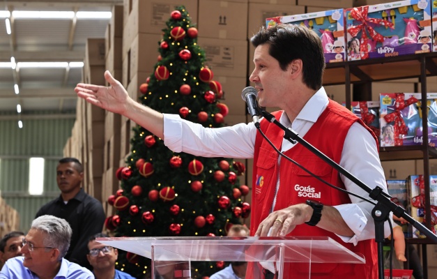 “Levar alegria a quem mais precisa é dever do governo”, diz Daniel Vilela