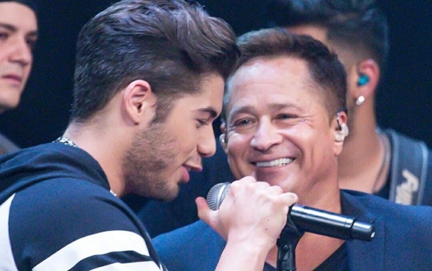  Live de Leonardo e Zé Felipe homenageia Dia das Mães e Aparecida de Goiânia