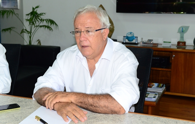 “Melhor solução é a Saneago”, diz Jalles sobre concessão em Goiânia 