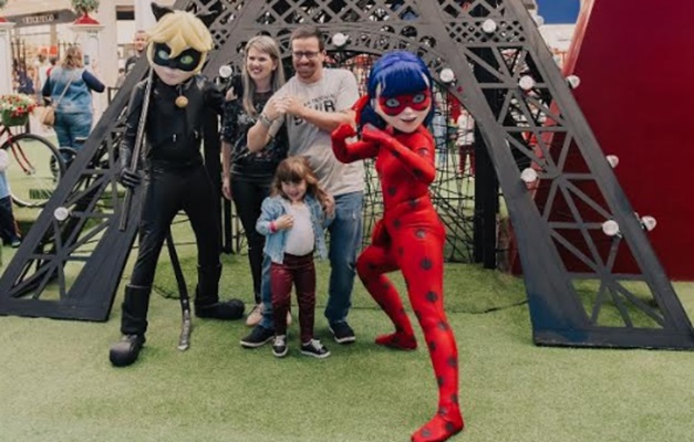 CAIXA TORRE EIFFEL MIRACULOUS LADYBUG