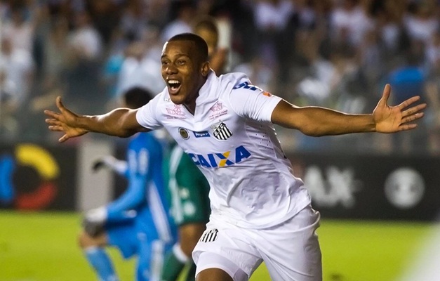  Na Vila Belmiro, Santos bate Vitória por 3 a 2 