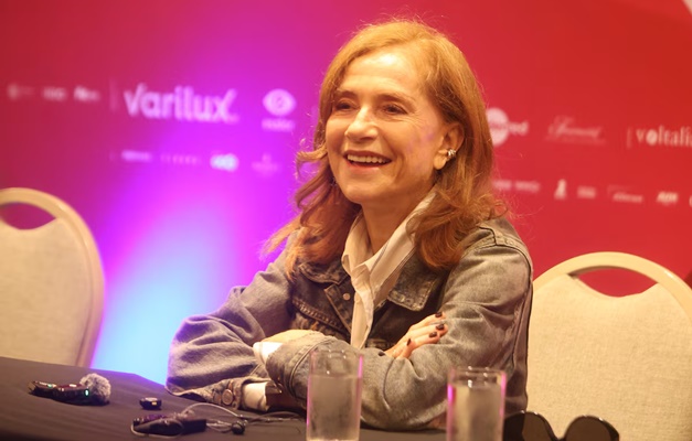 'O cinema brasileiro é muito presente na memória dos cinéfilos', diz Isabelle Huppert 