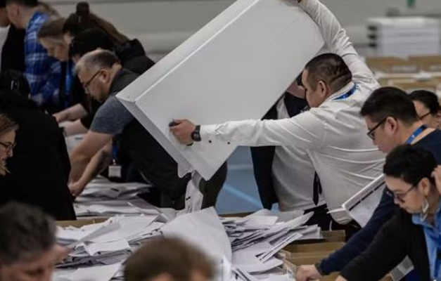  Partido de centro-direita vence eleições parlamentares da Groenlândia