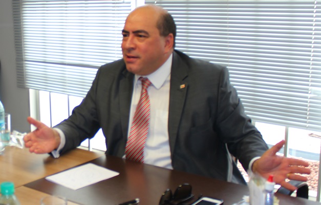 “Paulo Teles demonstrou interesse em debater conosco”, afirma Leon Deniz