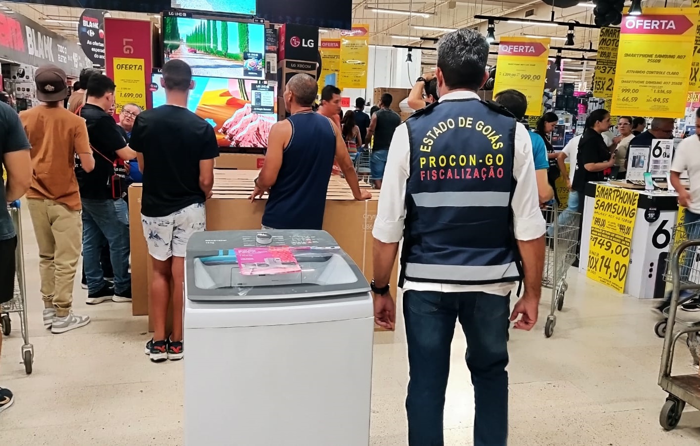  Procon Goiás autua 20 empresas por irregularidades durante a Black Friday 