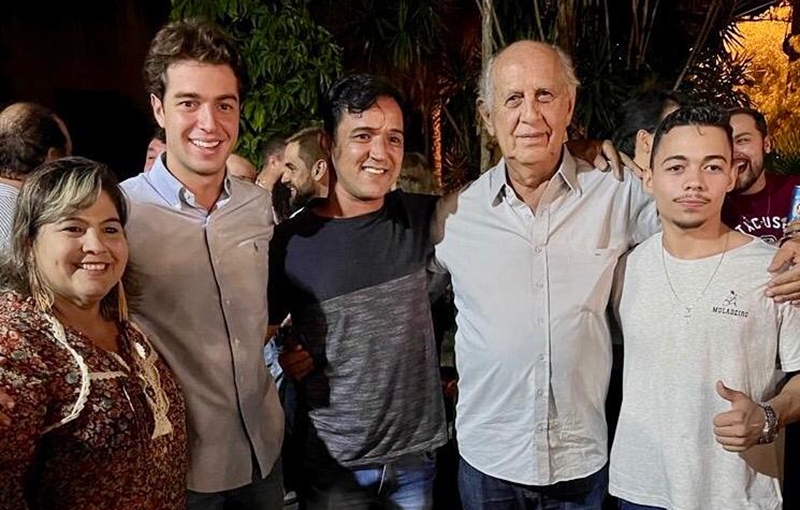 "Queima do Alho" é realizada com presença de pré-candidatos em Iporá