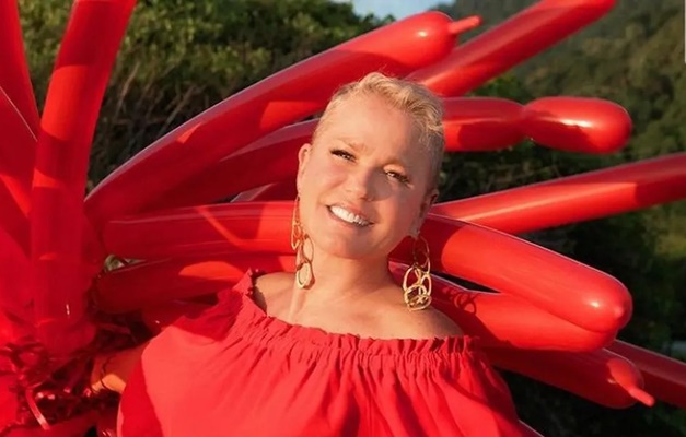 'Raridades X': Xuxa anuncia álbum com faixas inéditas da carreira