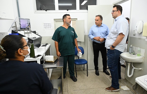 "Vamos deixar as UPAs mais acolhedoras", diz Mabel no Residencial Itaipú