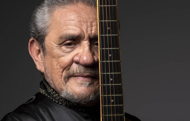 Zé Ramalho canta sucessos da carreira em Goiânia