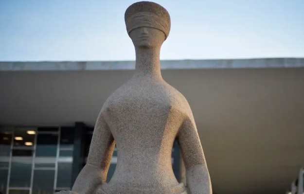 162 procuradores da República pedem a Lula uma mulher para a vaga de Barroso no STF