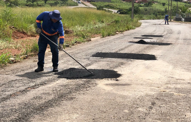 207 mil buracos foram tapados em Goiânia de janeiro a julho, diz Seinfra