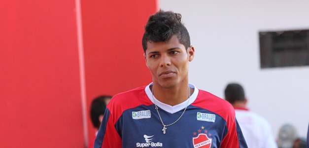 Vila vende zagueiro Éder Lima para o Santos