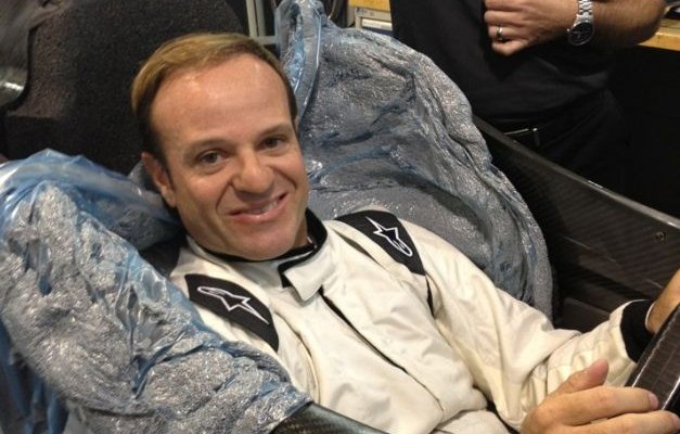 Rubens Barrichello testa novo carro de Tony Kanaan