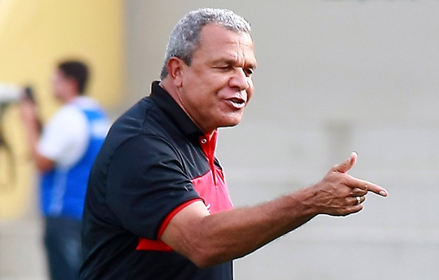 Hélio dos Anjos é o novo técnico do Atlético Goianiense
