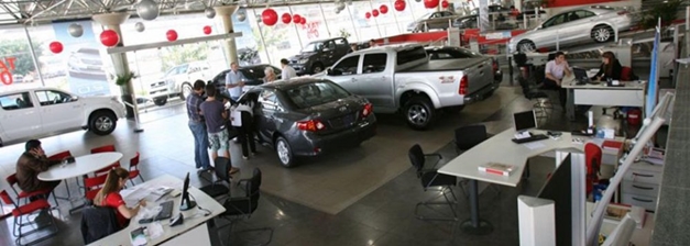 Venda de autos e comerciais leves sobe 0,98% em janeiro