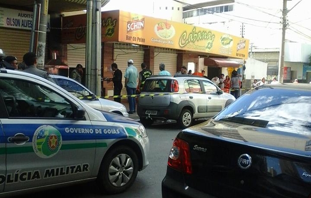 Dono de restaurante é morto com tiro na cabeça no centro de Goiânia