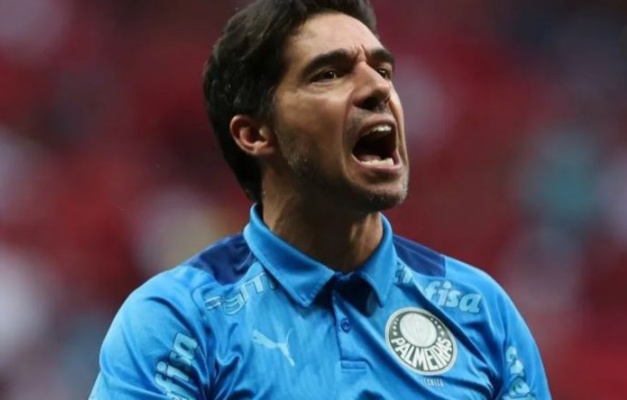 Abel diz que 'nunca está satisfeito' após superar recorde de finais de Felipão