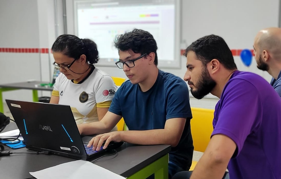 Abertas inscrições para cursos técnicos EaD das Escolas do Futuro em Goiás