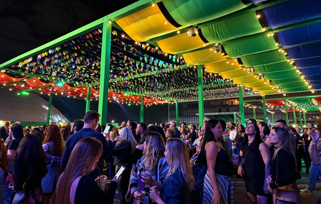 Abertura do Grande Arraial de Goiânia atrai grande público