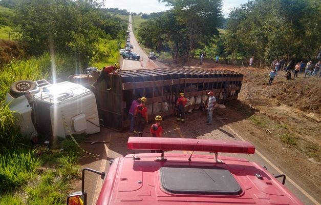 Acidente deixa uma pessoa morta na GO-222, entre Inhumas e Araçu