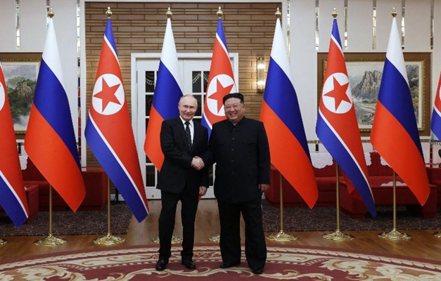 Acordo com Rússia prevê ajuda militar imediata em guerra, diz Coreia do Norte