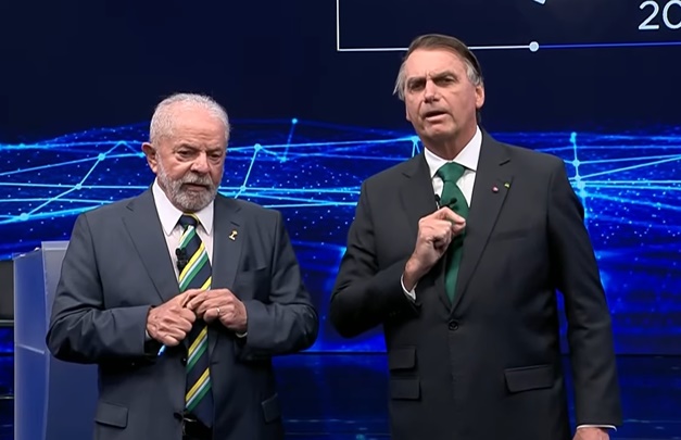 Acusado de mentir, Lula chama Bolsonaro de 'rei das fake news' e da 'estupidez'