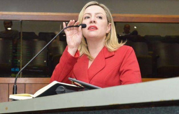 Adriana Accorsi divulga nota sobre prisão de assessor em Goiânia 