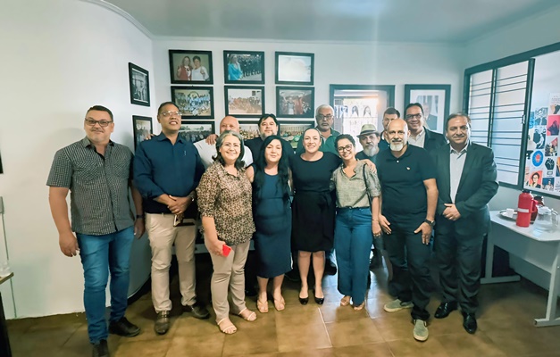 Adriana Accorsi e líderes evangélicos debatem questões sociais para Goiânia 