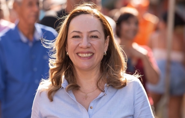 Adriana Accorsi lança candidatura à presidência do PT em Goiás