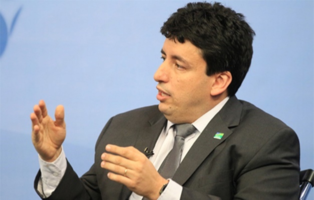 Adriano da Rocha Lima assume comando da CelgPar após exoneração de Navarrete
