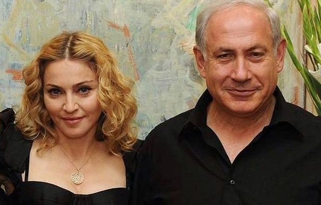 Advogado de Bolsonaro publica foto de Madonna ao lado de Netanyahu para justificar ida a show
