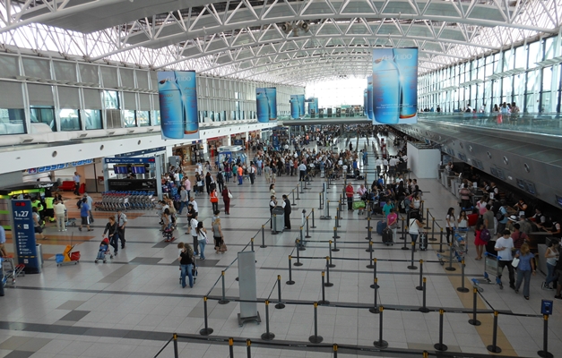 Aeroporto de Buenos Aires terá português como idioma oficial