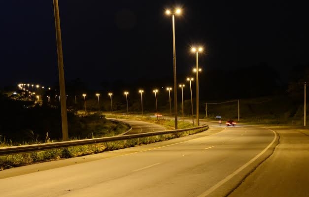 Agetop conclui iluminação de trecho entre Goiânia e Nerópolis