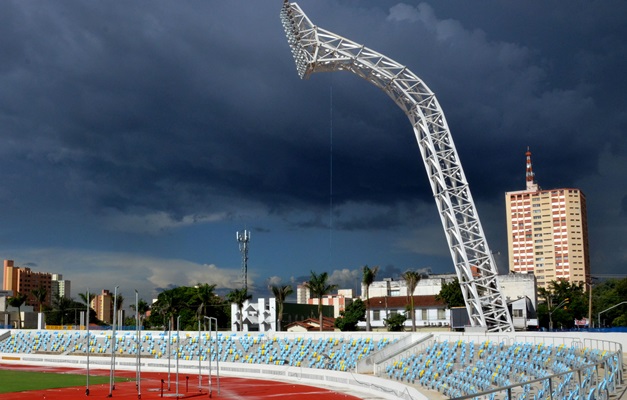 Agetop testa iluminação do Estádio Olímpico em Goiânia 