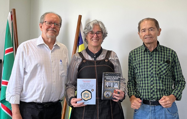AGI quer parceria editorial com UFG, que ganha livros sobre os Naves