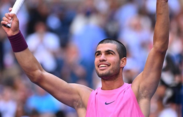 Alcaraz bate Lehecka, continua sem perder sets no US Open e chega à 9ª semifinal de Grand Slam