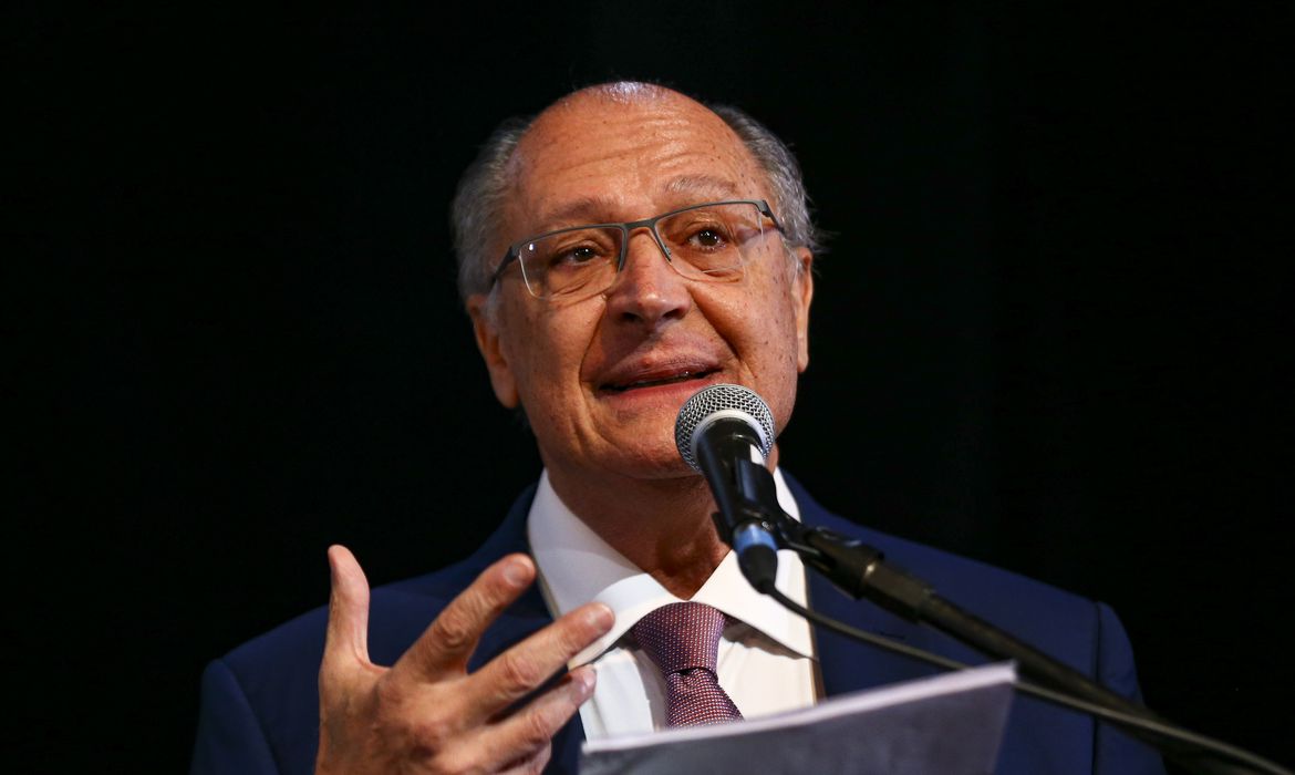 Alckmin diz que reforma tributária será importante para maior abertura da economia do Brasil