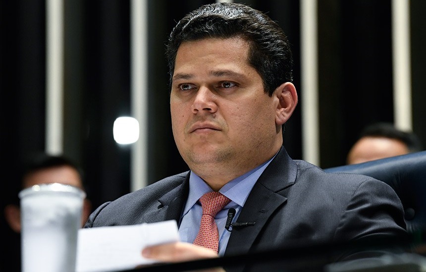 Alcolumbre diz que projeto alternativo à anistia está pronto