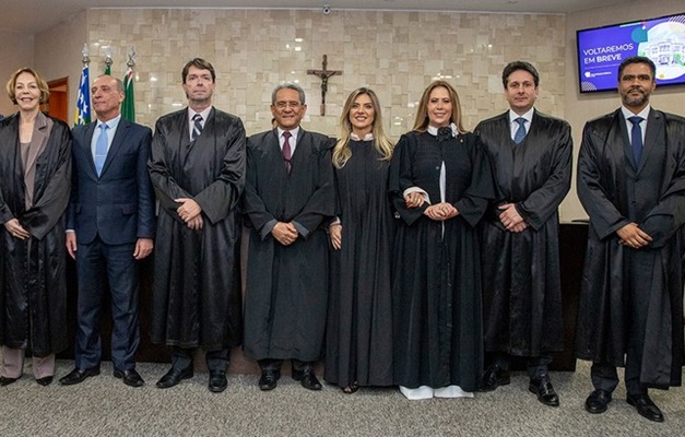 Alessandra Gontijo toma posse como juíza do TRE-GO