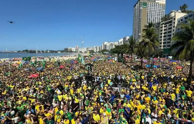 Aliados de Lula optam pelo silêncio ou minimizam ato de Bolsonaro no Rio