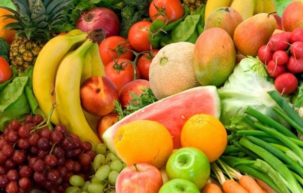 Alimentação saudável no verão: nutricionista dá dicas e faz alertas